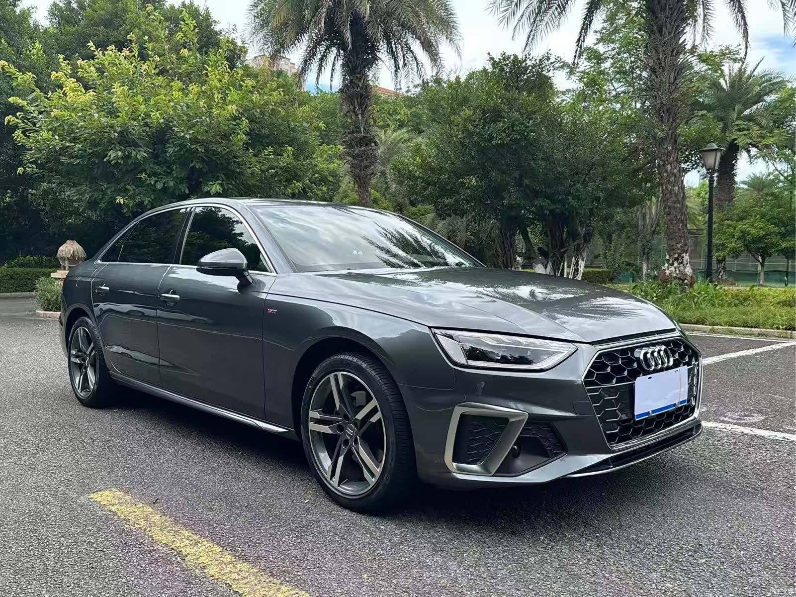 Audi A4L, 2020 3