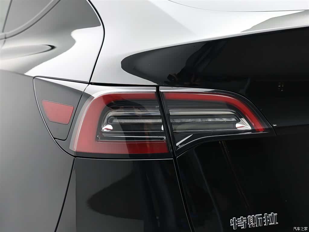 Tesla Model Y, 2021 7