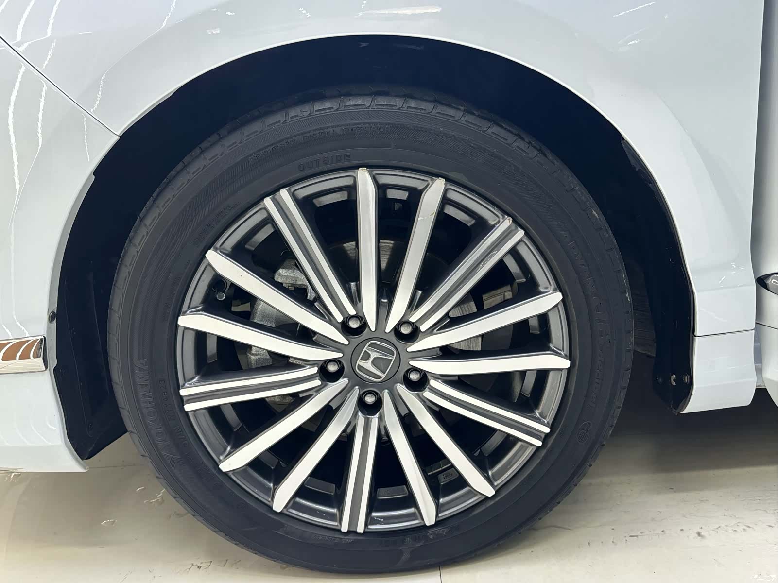 Honda Elysion, 2024 16