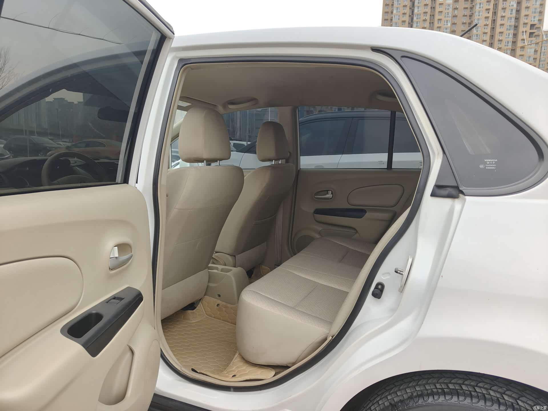 Nissan D50, 2014 6