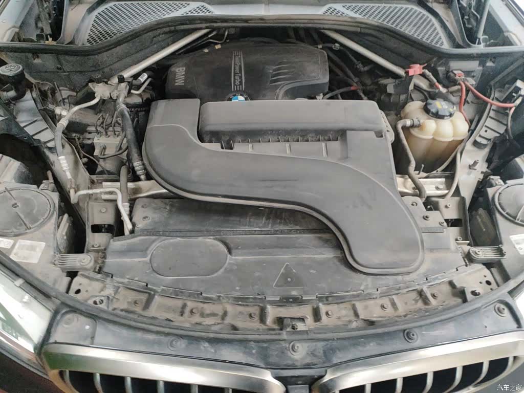 BMW X6, 2018 11