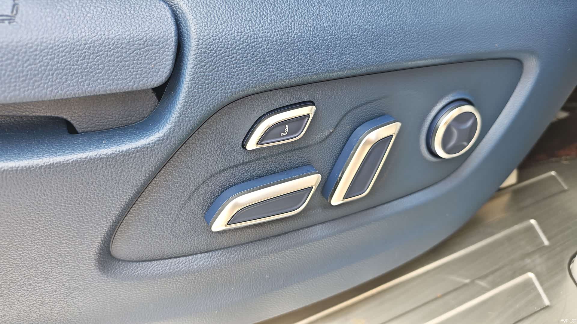 Roewe iMAX8, 2021 все фото