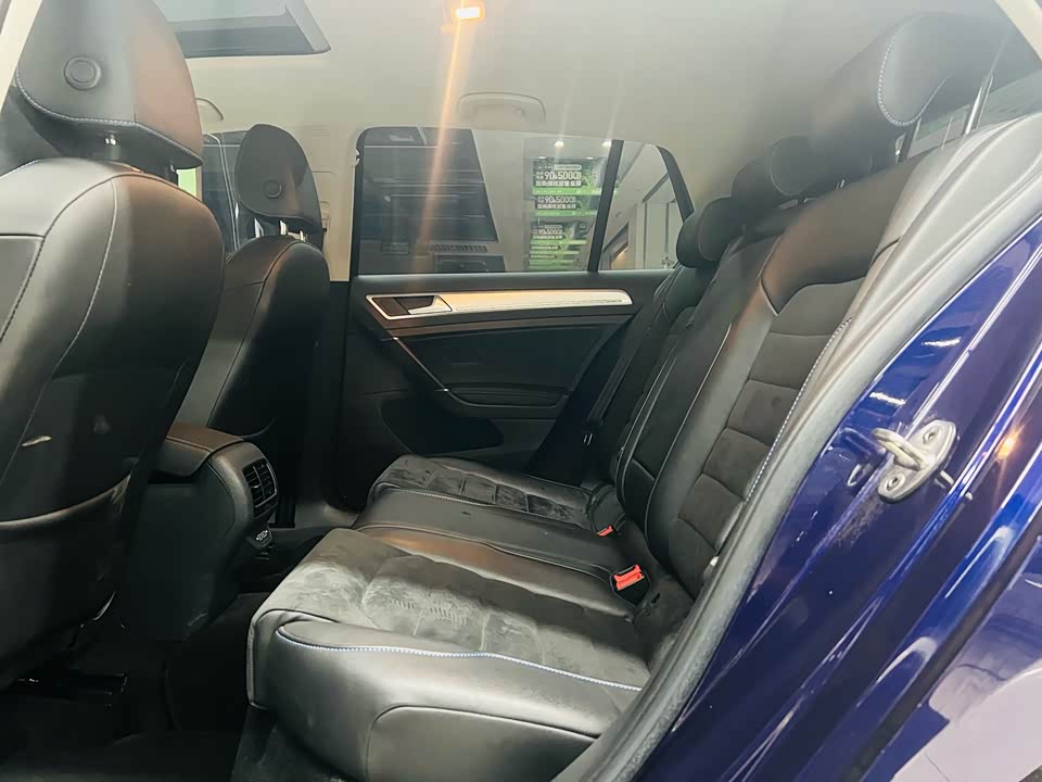 Volkswagen Golf*pure electricity Volkswagen Golf*pure electricity