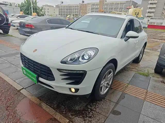 Porsche Macan 2015 — купить из Китая под заказ