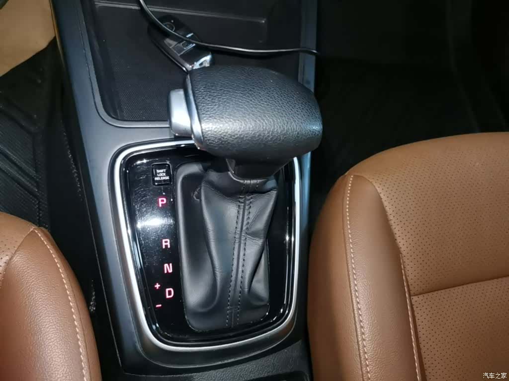 Kia KX, 2019 14