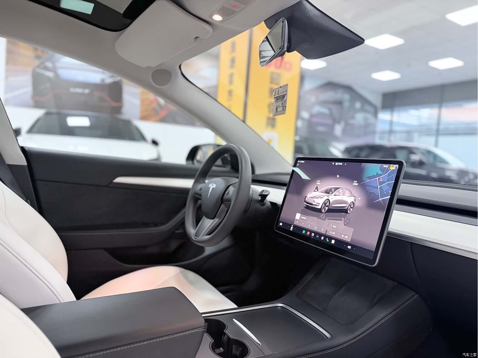 Tesla Model 3, 2023 13