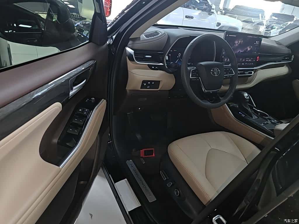 Toyota Highlander, 2026 16