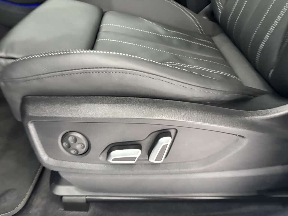 Audi Q5L Audi Q5L