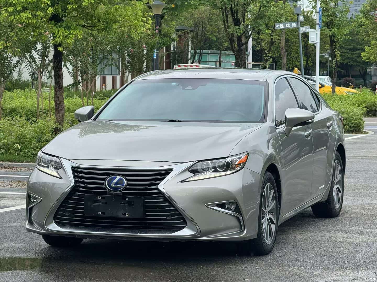 Lexus ES, 2018 1