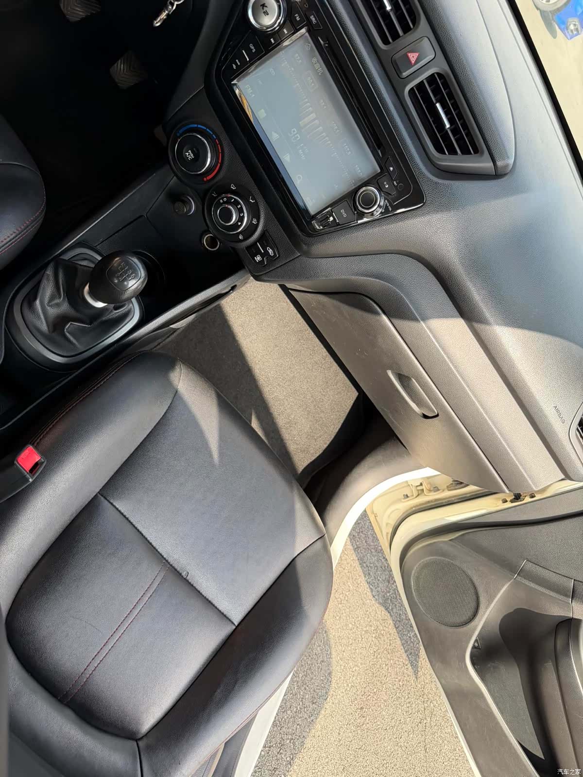 Kia K2, 2013 28