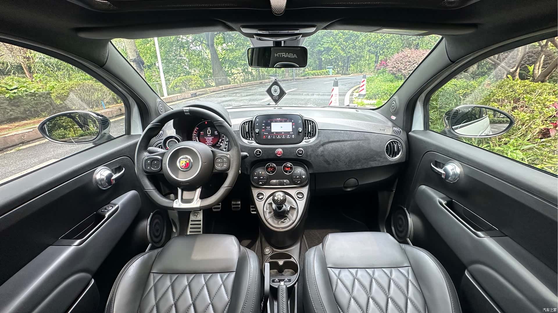 Abarth 595, 2023 8