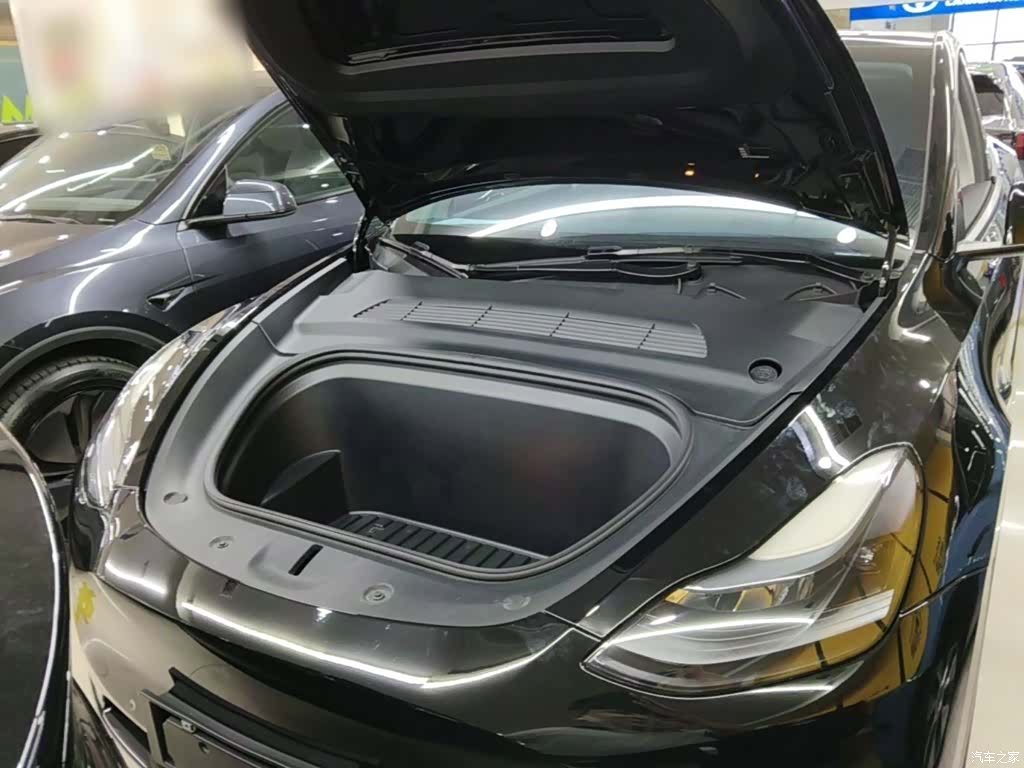 Tesla Model Y, 2022 20