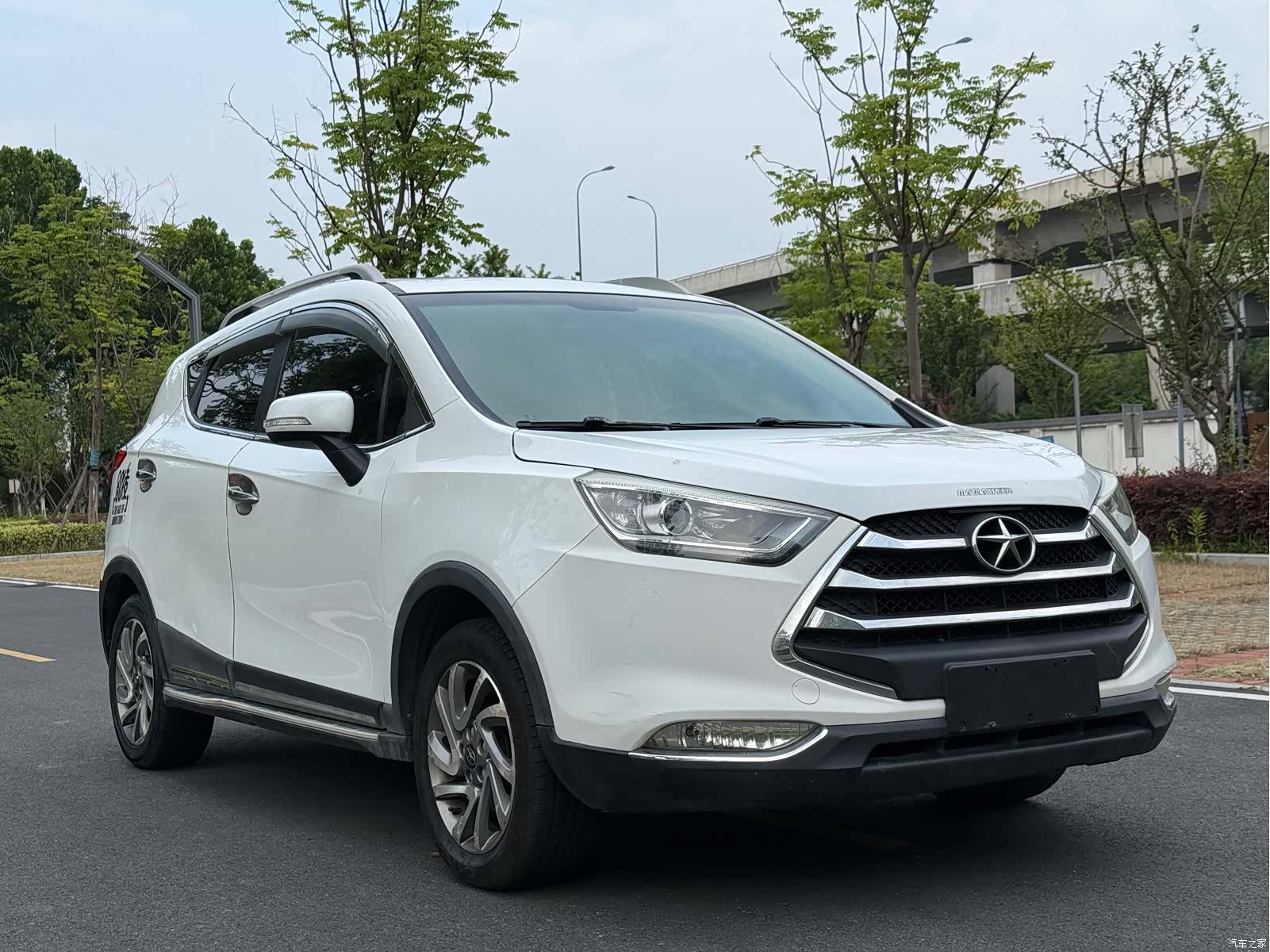 JAC S3, 2015 3