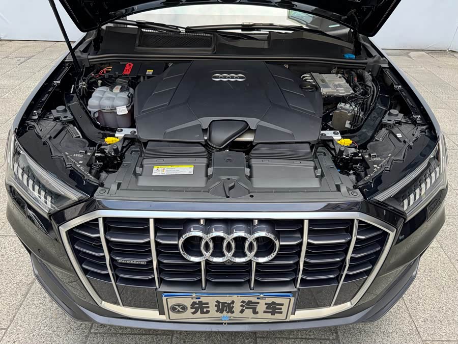 Audi Q7 2020, фото 17