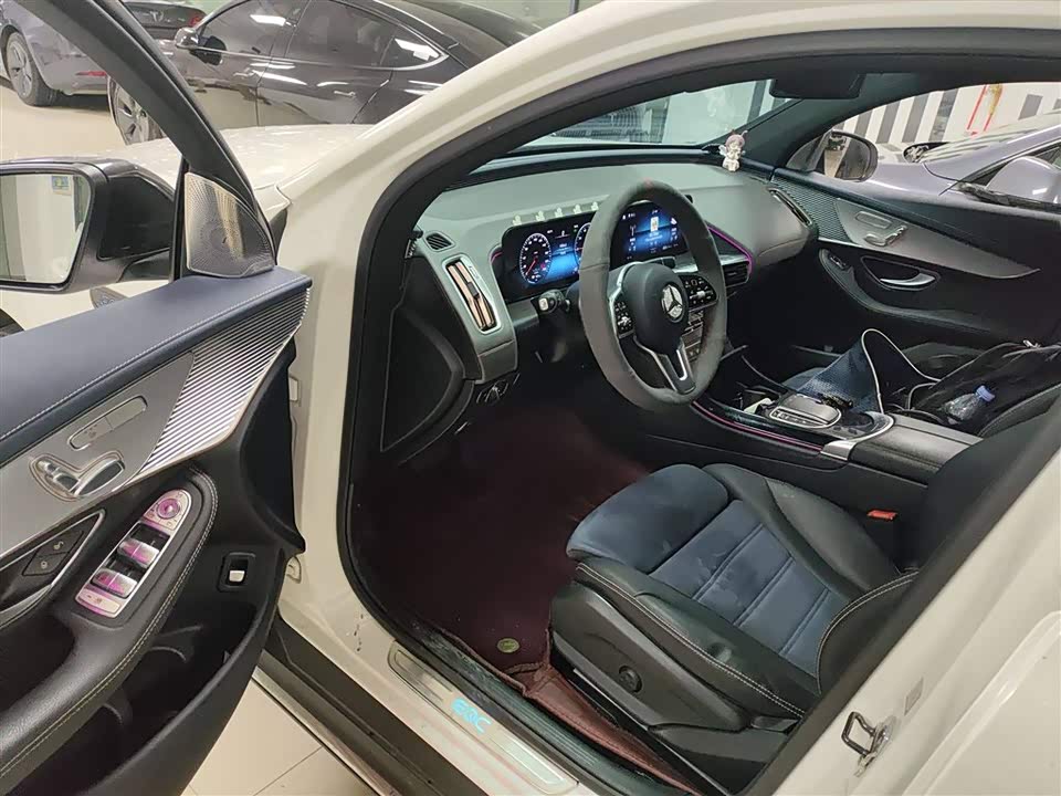 Mercedes-Benz EQC Mercedes-Benz EQC
