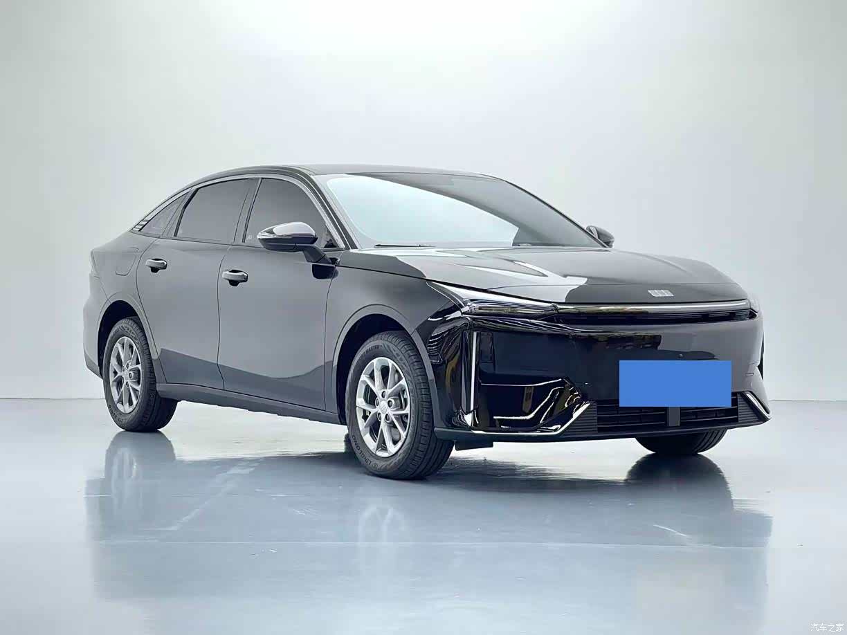 Geely Galaxy L6, 2025 3