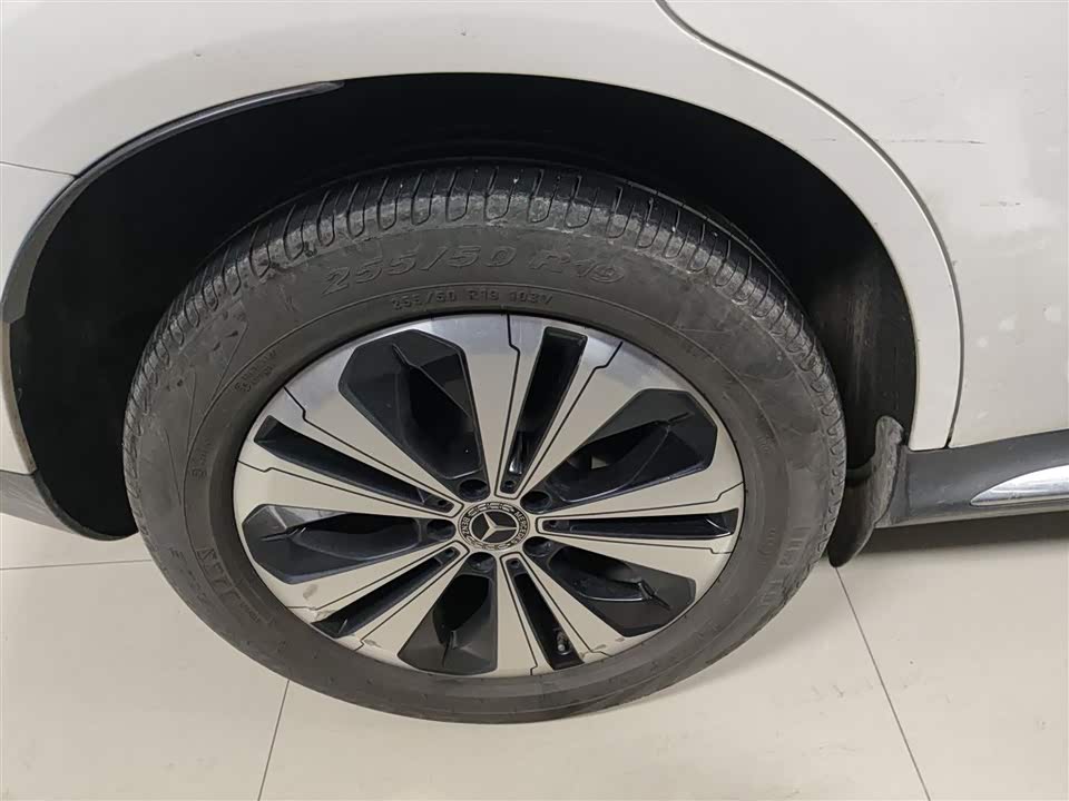 Mercedes-Benz EQC Mercedes-Benz EQC