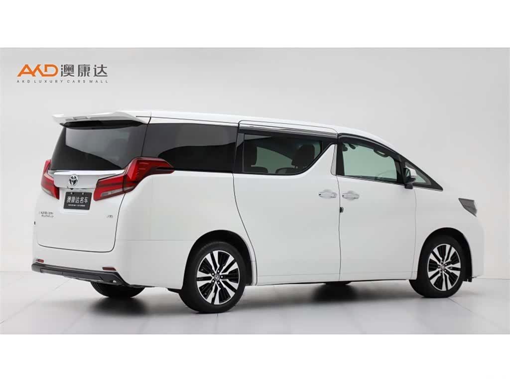 Toyota Alphard, 2018 3
