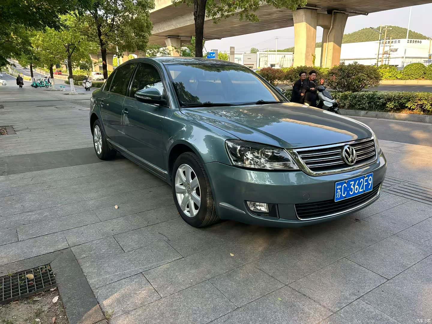 Volkswagen Passat, 2011 3