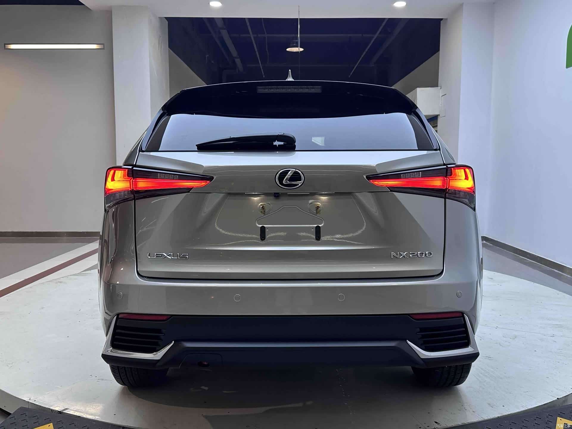 Lexus NX, 2020 все фото