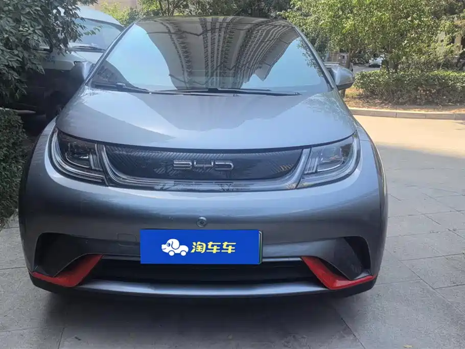 BYD dolphin