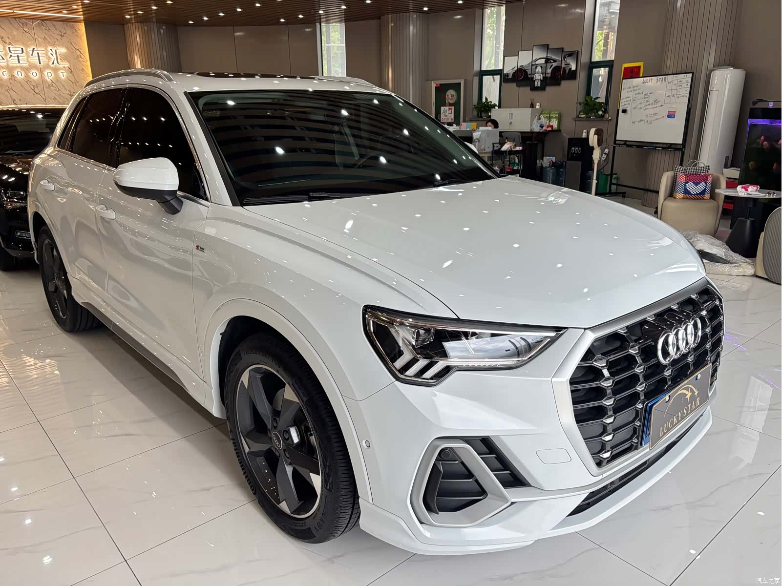 Audi Q3, 2022 6