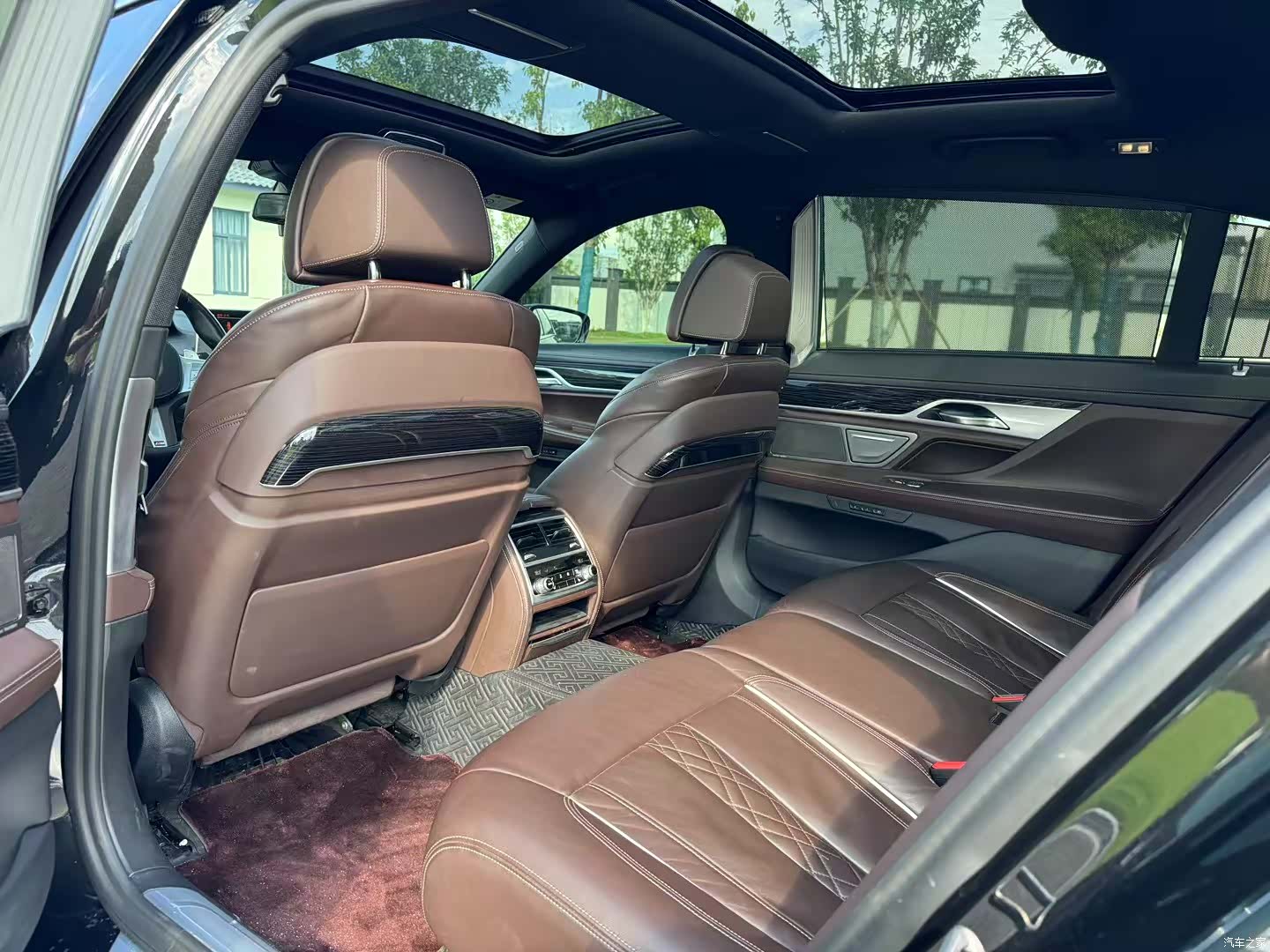 BMW 7 Series, 2022 все фото