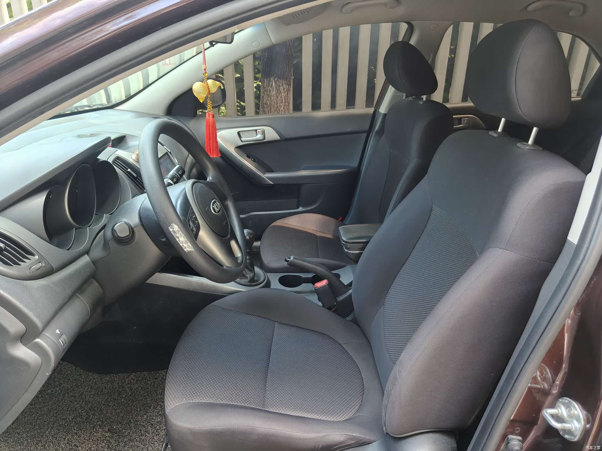 Kia GL, 2013 7