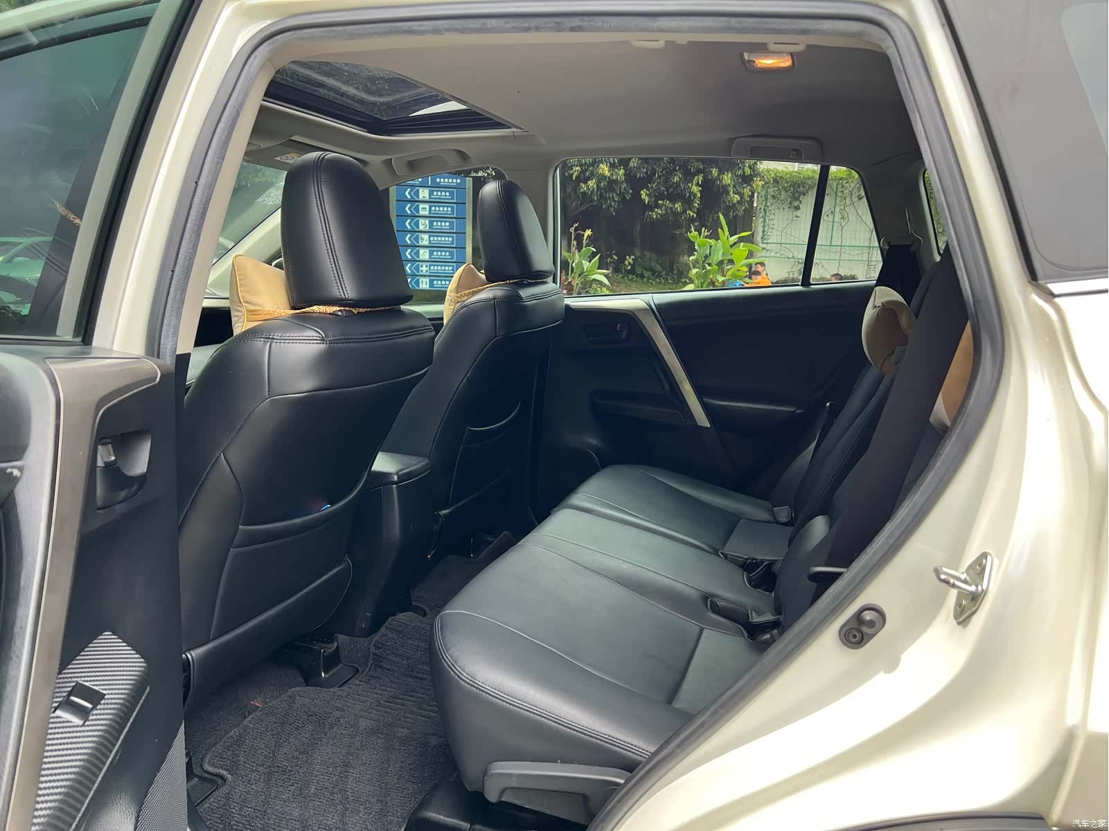 Toyota RAV4, 2016 6