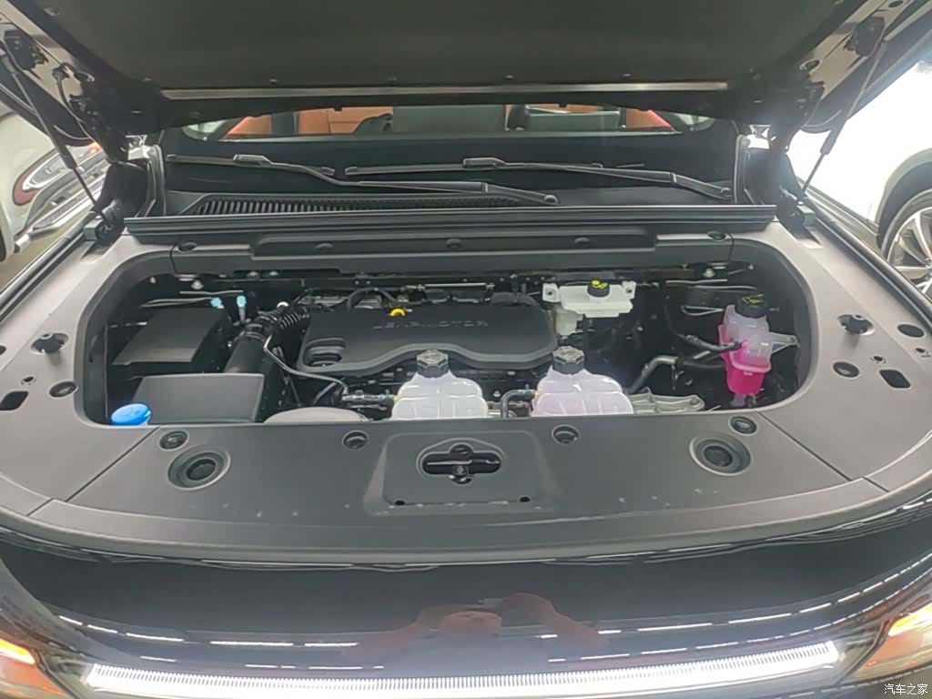 Leapmotor C16, 2025 20