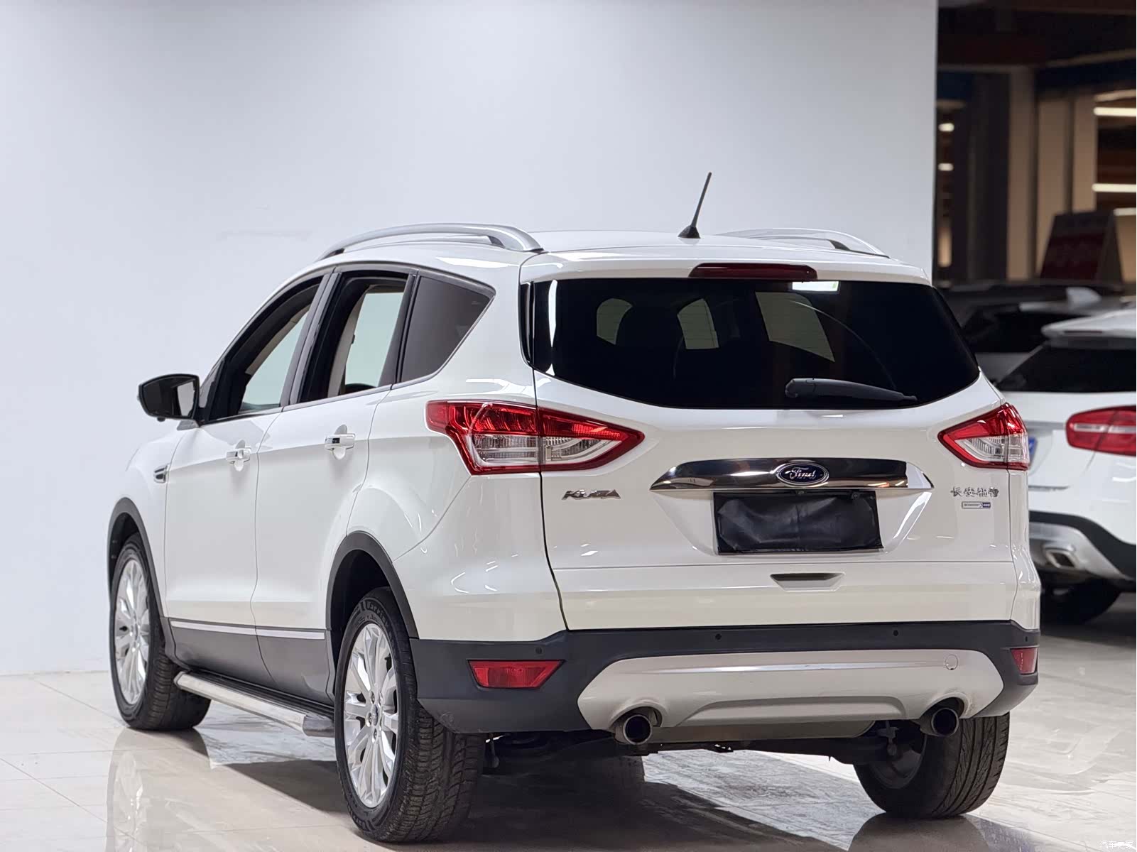 Ford Kuga, 2013 6