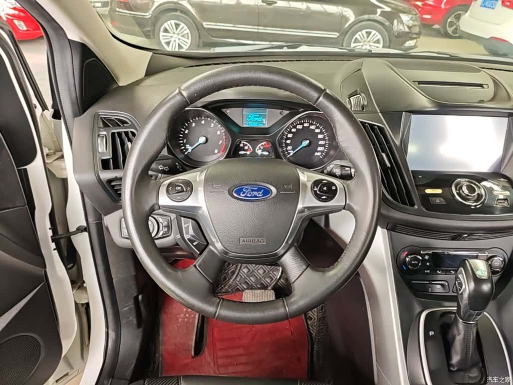 Ford Kuga, 2015 7