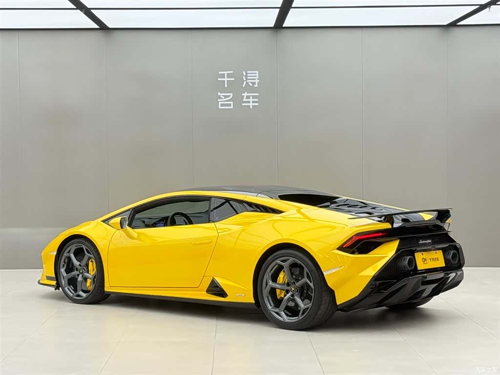 Lamborghini Huracán, 2024 13