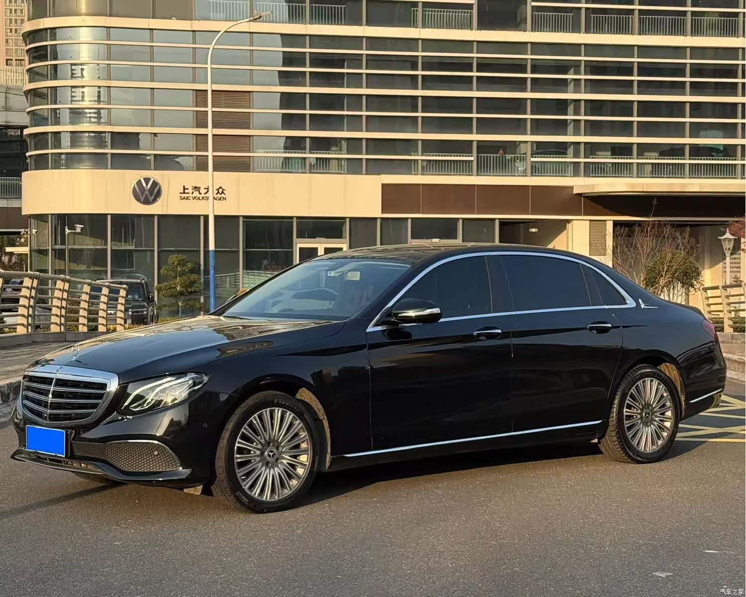 Mercedes-Benz E-Class, 2020 3