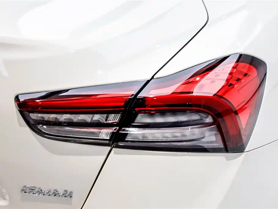 Maserati Ghibli Maserati Ghibli