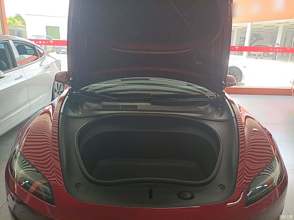 Tesla Model 3, 2024 20