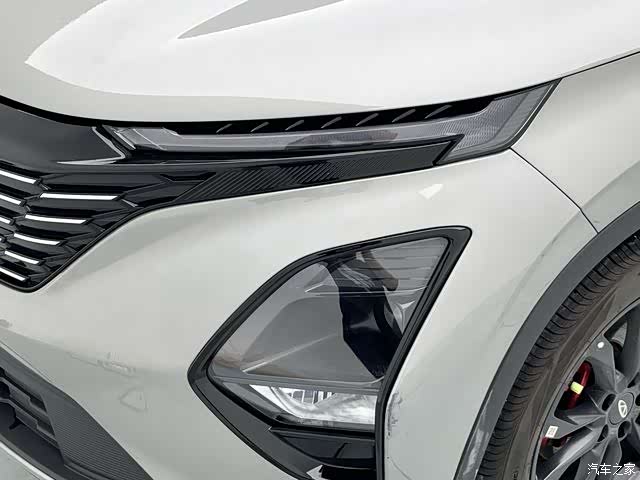 Chery Tiggo 5x, 2025 10