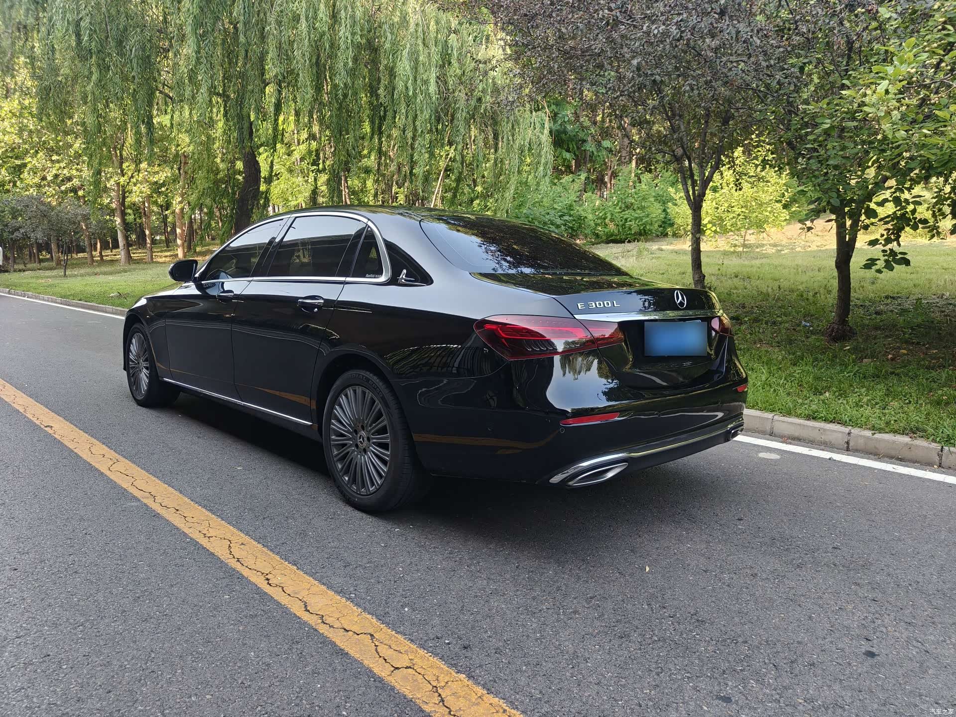 Mercedes-Benz E-Class, 2020 18