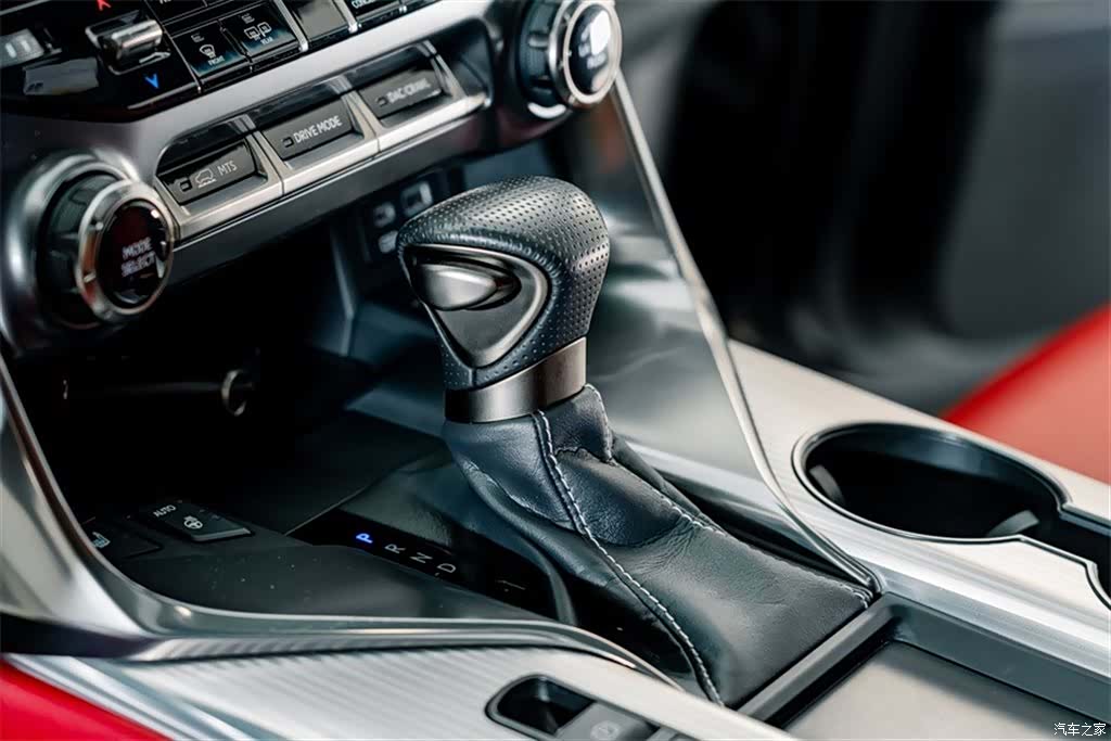 Lexus LX, 2025 19