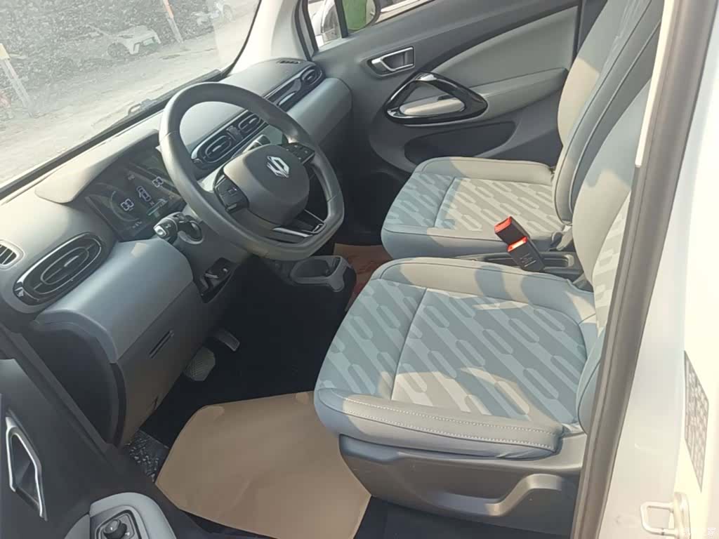 Leapmotor T03, 2025 11