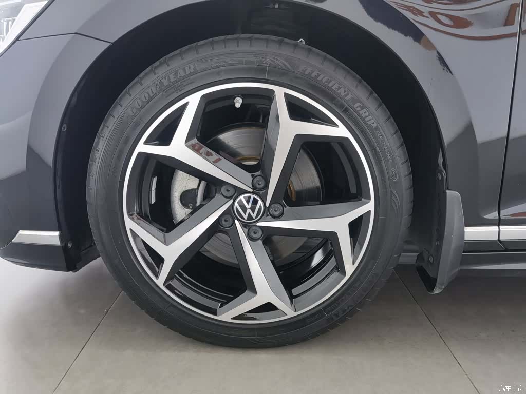Volkswagen Magotan, 2023 17