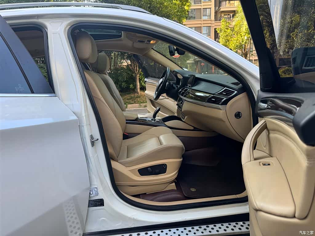 BMW X6, 2011 13