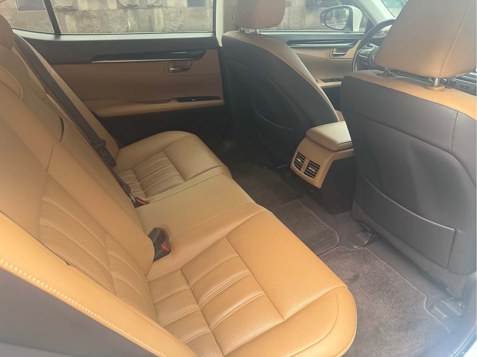 Lexus ES, 2018 16