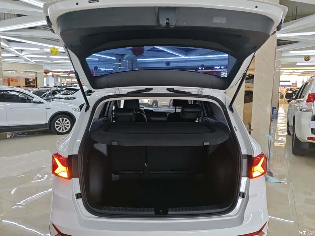 Volkswagen VS7, 2022 19