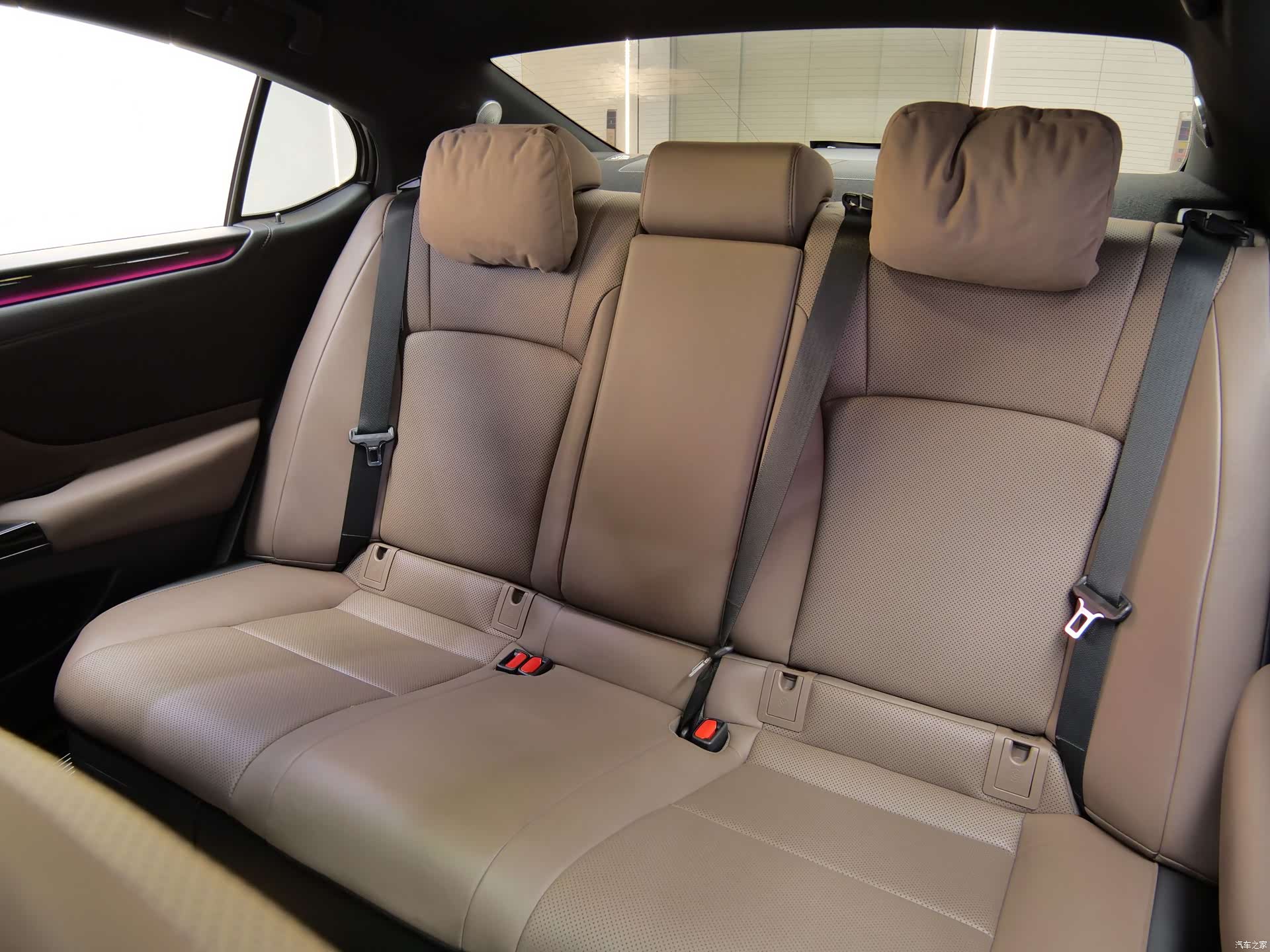 Lexus ES, 2023 8