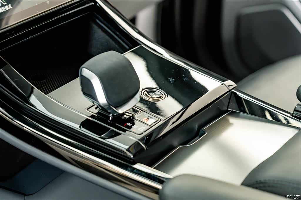 Land Rover Range Rover, 2024 12