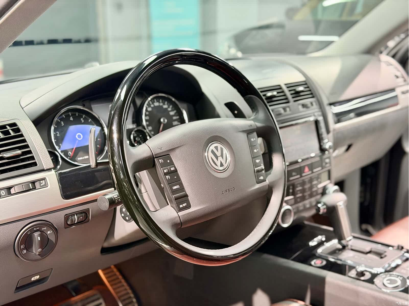 Volkswagen Touareg, 2008 10