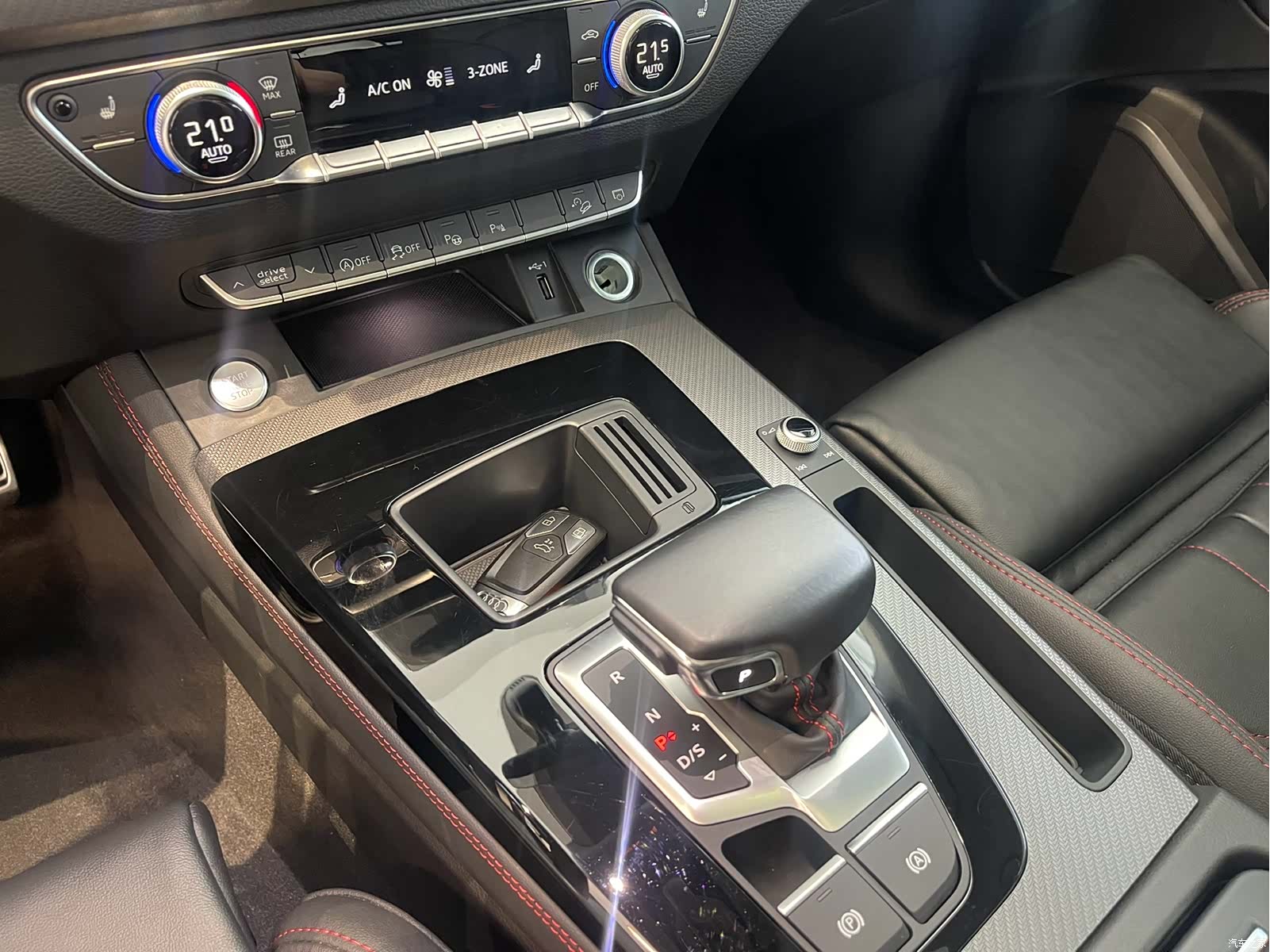 Audi Q5L, 2022 12