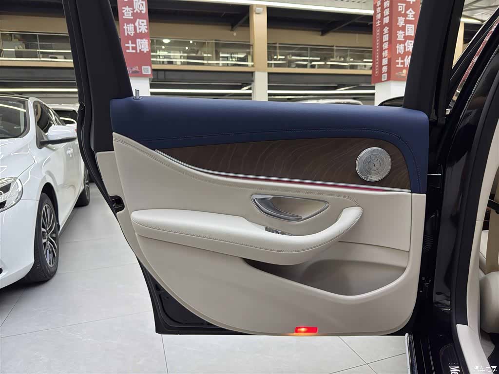 Mercedes-Benz E-Class, 2021 12