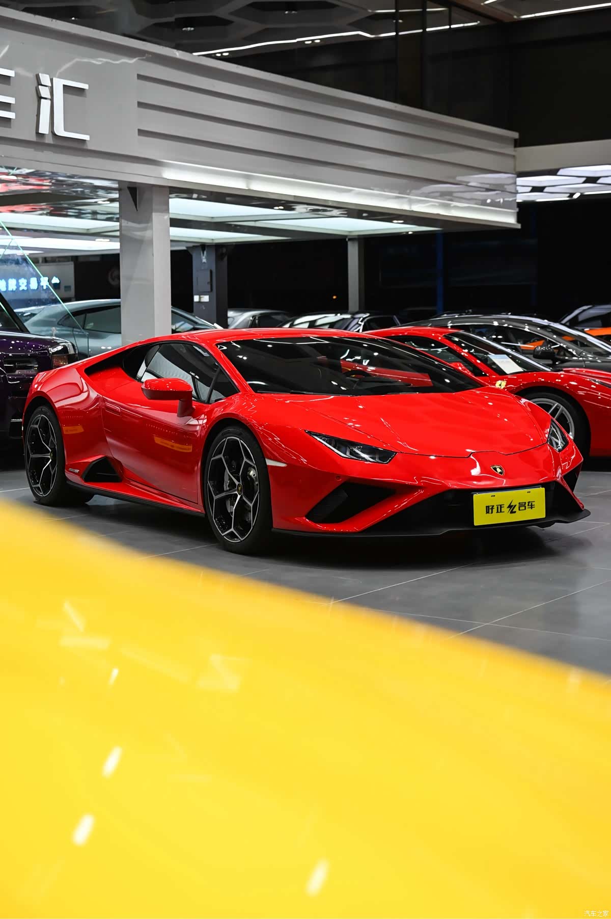 Lamborghini Huracán, 2022 1